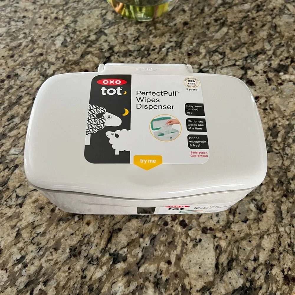 OXO tot perfect pull baby wipe dispenser GREY OR PINK - Picture 3 of 7